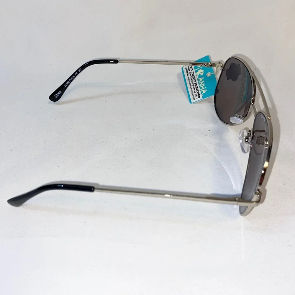 Piranha Urban Aviator Sunglasses Silver Frame Gray Lens 100‎ UVA UVB Protection